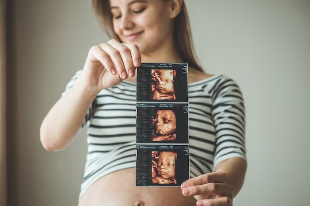 Read more about the article Pregnancy Stages: 5 Essential Milestones From Conception to Birth